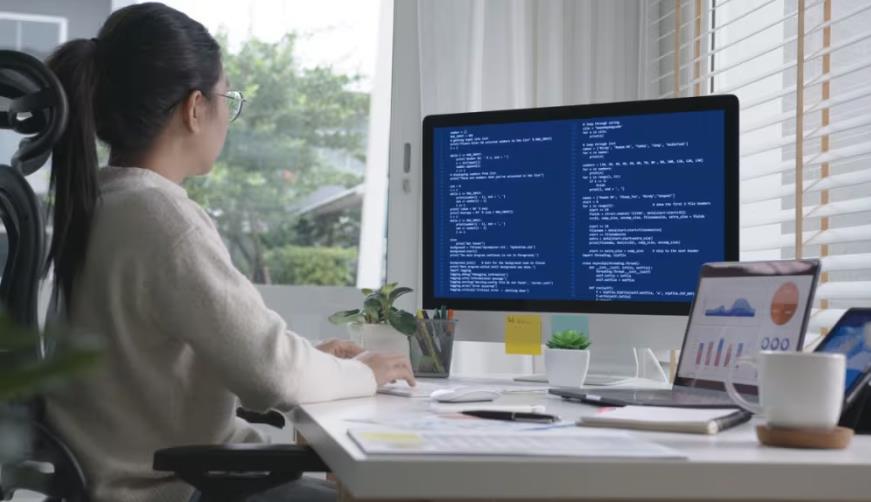 石狮市企业数字化解决方案:机器学习赋能商业模式升级的核心路径